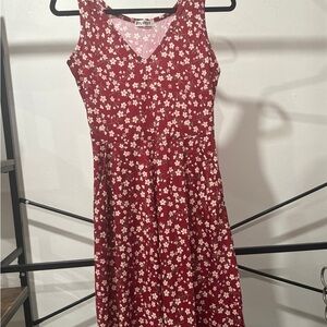Red Midi Sundress with V-Neck and Sleeveless Design